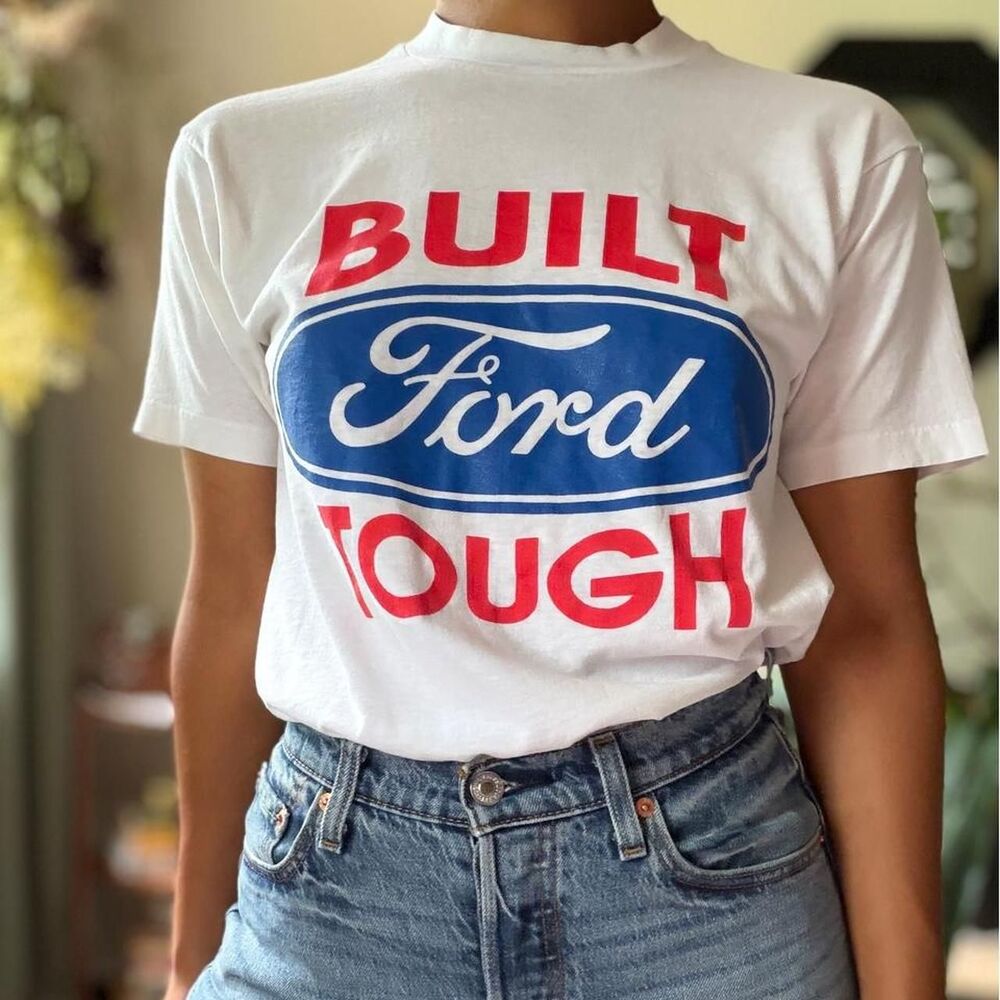Vintage 90s Ford graphic tee